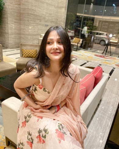 model Call Girls in Surat